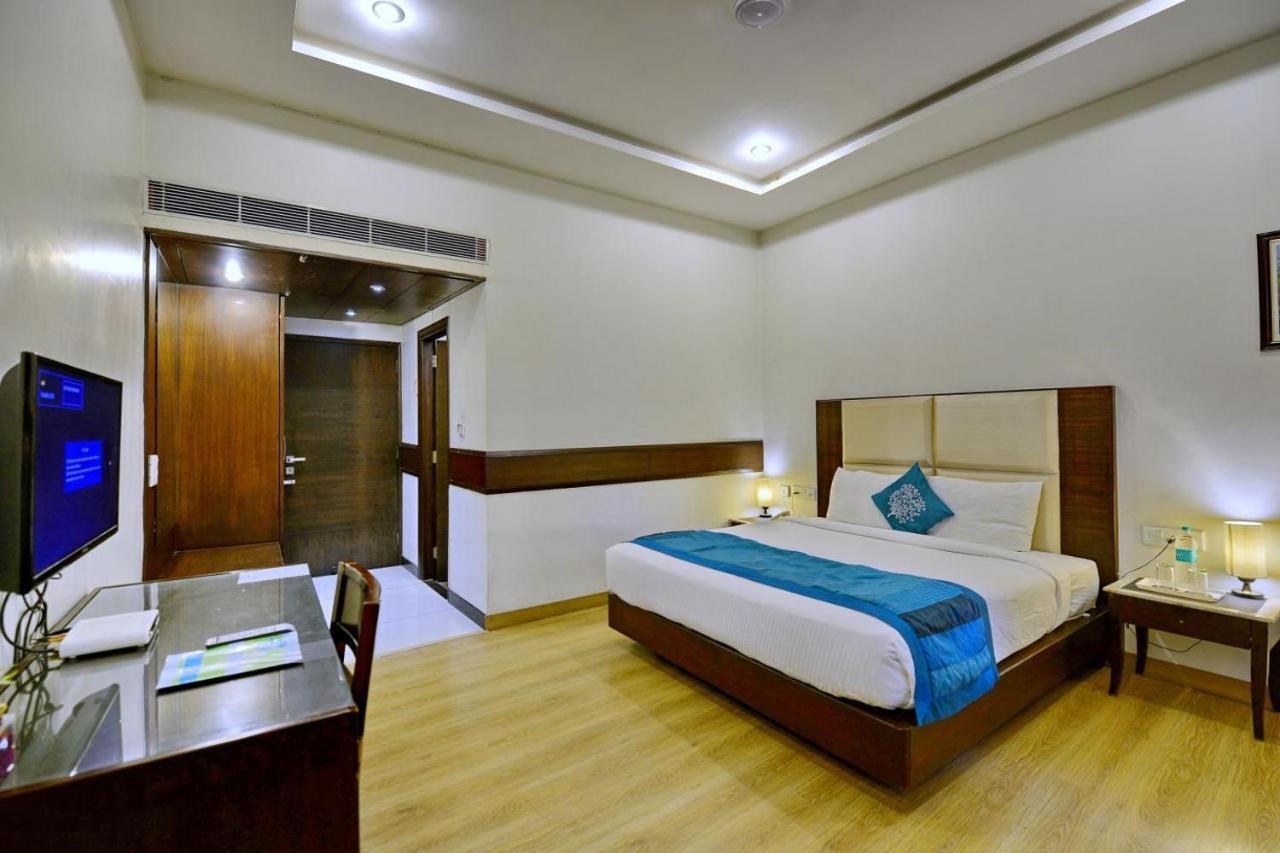 Vivo Hotels Dźalandhar Zewnętrze zdjęcie